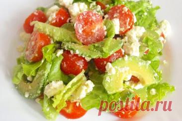 Зеленый салат с авокадо — Готовим дома