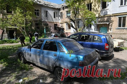 Глава ЛНР раскрыл подробности взрыва в центре Луганска. Взрыв в центре Луганска на улице Демехина произошел в час пик, есть пострадавшие, рассказал врио главы Луганской народной республики (ЛНР) Леонид Пасечник. Он отметил, что, по предварительным данным, имел место подрыв. Профильные ведомства уже работают на месте происшествия, заявил глава ЛНР.