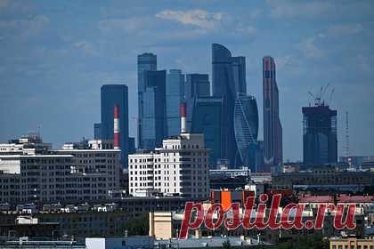 В Москве началась коррекция цен на жилье. В Москве наблюдается коррекция цен на жилье, заявил Владимир Щекин, совладелец группы «Родина. По словам эксперта, прямое снижение цен — редкая практика, но покупателям предоставляют скидки. Кроме того, застройщики запускают совместные с банками программы субсидирования ипотечных ставок.