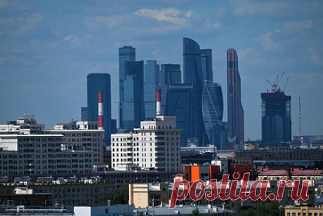 В Москве началась коррекция цен на жилье. В Москве наблюдается коррекция цен на жилье, заявил Владимир Щекин, совладелец группы «Родина. По словам эксперта, прямое снижение цен — редкая практика, но покупателям предоставляют скидки. Кроме того, застройщики запускают совместные с банками программы субсидирования ипотечных ставок.