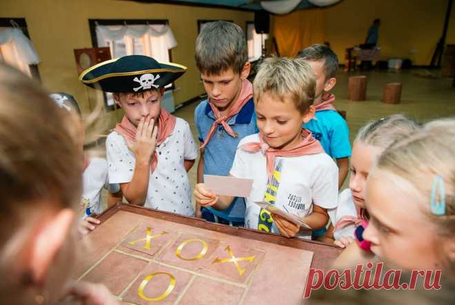 Квест для детей дома 🚩 задания для домашних квестов на День рождения ребёнка ⭐⭐⭐⭐⭐ Квесты для детей дома ✅ В статье рассмотрим весёлые, подвижные, интеллектуальные сценарии квестов для Дня рождения в домашних условиях ⏩ Больше 50 головоломок и квестов для домашнего праздника 🎯 Читайте!
