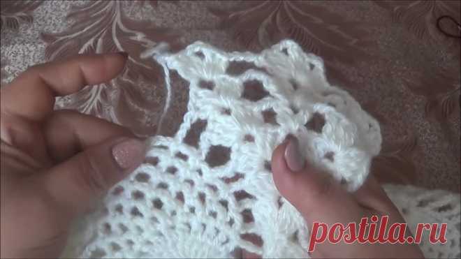 Белое пончо с ананасами . Часть 2