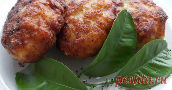 Рубленные куриные котлетки Автор рецепта Марина Классный рецепт - Рубленные куриные котлетки! Представляю вам очень вкусные и богатые полезными микроэлементами котлетки из куриного филе, которые непременно станут визитной карточкой вашего праздничного и повседневного стола!