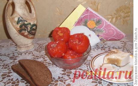 Помидоры соленые с чесноком