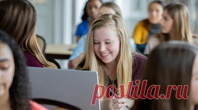 В вузах рассказали об интересе к российскому образованию со стороны иностранных студентов. Декан факультета Высшей школы управления и инноваций Московского государственного университета имени Ломоносова Виктория Печковская заявила, что в МГУ иностранные студенты учатся практически на всех факультетах. Читать далее