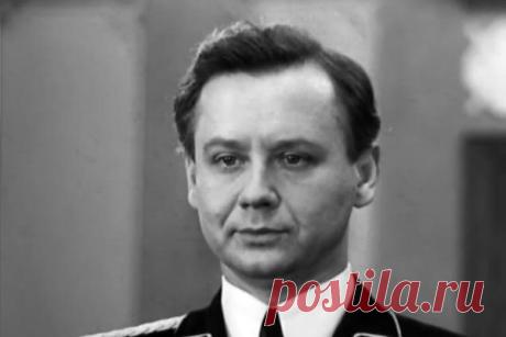 Тест - Кто этот юный красавчик? Узнаете звезду советского экрана? Не ошибетесь?Отличный результат!

Вы правильно ответили на 100% вопросов