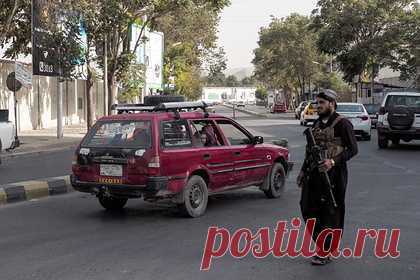 «Талибан» разослал письма с угрозами работавшим на Британию афганцам. «Талибан» рассылает письма с угрозами афганцам, работавшим на Британию, и требует, чтобы они явились в организованные боевиками суды. Талибы прикрепляют записки с угрозами к дверям и обещают казнить тех, кто не подчинится. По данным Daily Mail, письма — традиционный афганский метод устрашения.