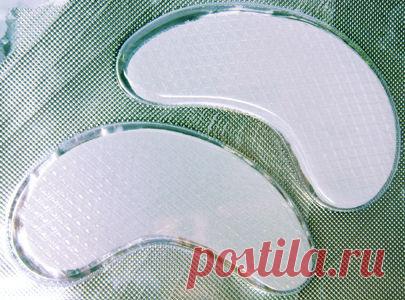 Средства для наращивания ресниц: лампа-лупа, закрепитель, смола, оборудование, фиксатор, аксессуары, нефритовый камень, коллагеновые, гидрогелевые подушечки, гелевые подложки, что такое праймер, видео-инструкция по выбору своими руками, фото и цена