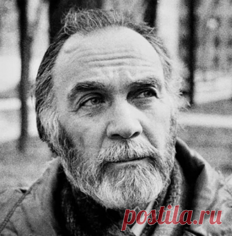 Заманский продал своё имущество в Москве и переехал в пристройку, бывшую баню, под Муромом.

В феврале этого года Владимиру Петровичу Заманскому исполнилось 98 лет. Вот уже 60 лет он женат на Наталье Климовой, которая некогда сыграла Снежную королеву в одноимённой сказке.

Заманский Владимир Петрович родился 6 февраля 1926 года. Мальчик рано остался сиротой. Его мама погибла во время Великой Отечественной войны, отца не стало ещё раньше. Воспитывала Владимира его тётя. Име...