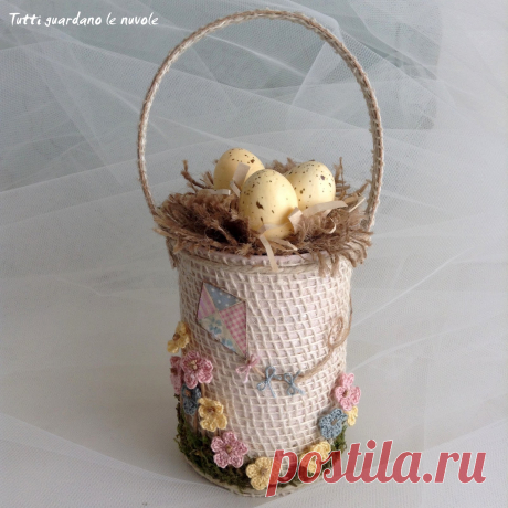 Каждый смотрит на облаке: Spring Easter Basket