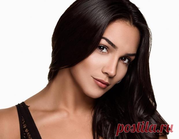 Бедрастая Наташа порадовала новым фото: мускулы не мешают фитоняшке оставаться женственной