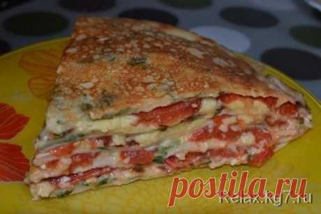 Блинный торт с помидорами