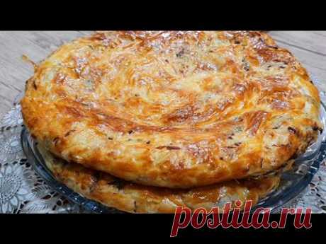 НАУЧИЛА ВСЕХ ПОДРУГ ГОТОВИТЬ ТАКИЕ ВКУСНЯШКИ!ПОДРУЖКИ В ВОСТОРГЕ! НЕРЕАЛЬНО ВКУСНЫЙ ПИРОГ С НАЧИНКОЙ ИЗ ГРИБОВ!
ИНГРЕДИЕНТЫ: 250 гр. сметаны (я использую 15%-ную) 2,5 стакана муки 2 яйца 6 ст. л. сахара 100 гр. сливочного масла 3 г. сухих дрожжей щепотка соли 2 ч. л. ванильного сахара 1 стакан (200 мл.)