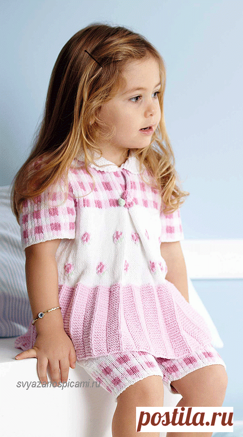 Детский летний комплект из топа и шортиков вязанный спицами