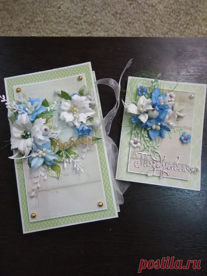 🎂🎁🎂🎁🎂🎁🎂🎁🎂
🎉Подарочный набор🎉
🍫Шоколадница и открытка🎀
Набор состоит из :
🍫Шоколадница🍫
Размер 18*2*10,5 см
🍭Внутри шоколадка и 3 пакетика чая.☕
🎀Открыточка🎀
10*13 см
Внутри есть место для поздравления.
Все работы украшены :
💐цветами ручной работы💐, 
✨полубусинами✨
⭐вырубкой⭐
🌹надписями
#блокноты #скрапсаратов #скрапэнгельс #подарок #альбомы #ручнаяработа #назаказ #единорожки #творим #новыйгод #подаркинг #елочнаяигрушка #нг2019 #подарокнаденьрождения #деньрождения