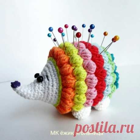 Яркая игольница &quot;Ёжик&quot;