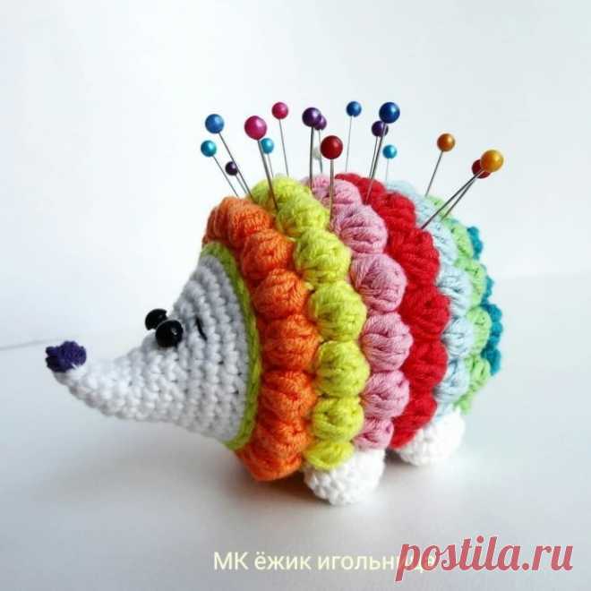 Яркая игольница "Ёжик"