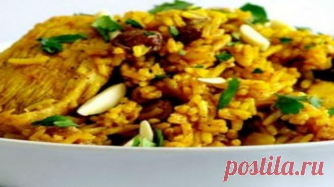 Бирьяни с курицей (Индийский плов) - душистое и ароматное блюдо Бирьяни —душистое и ароматное блюдо, так как в нем используется большое количество специй, образующих симфонию запахов и вкусов.