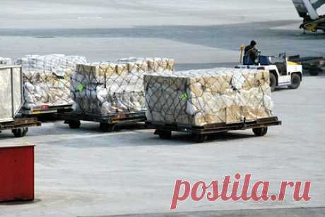 Россия предложила ООН создать перечень несанкционных товаров. Первый зампостпреда России при ООН Дмитрий Полянский заявил, что страна на заседании Совета Безопасности (СБ) ООН предложила составить перечень товаров, доставку которых нельзя было бы запретить санкциями. Он призвал включить не отдельные названия, а коды товарной номенклатуры.