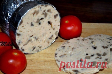 Куриная колбаса с грибами.