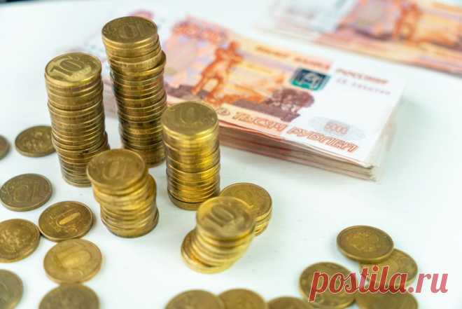 Где платят больше? Эксперт назвал причины зарплатного неравенства регионов. Разница в средних зарплатах между субъектами РФ достигла 4,4 раза по итогам 2023 года.