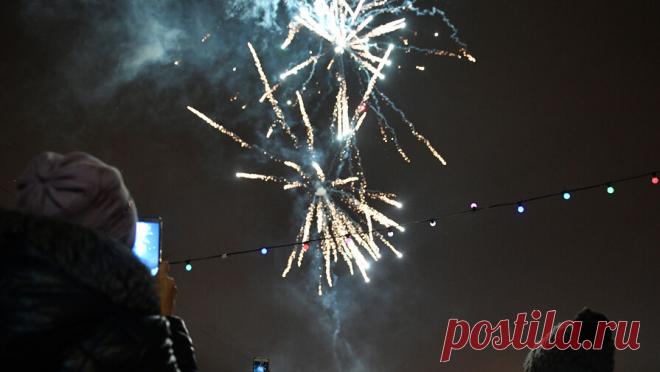 В Сочи запретили использовать фейерверки на городских праздниках. В Сочи на заседании городской антитеррористической комиссии (АТК) было принято решение исключить применение фейерверков во время городских праздников. Об этом сообщили в пресс-службе администрации города. Меры вводятся для соблюдения ...