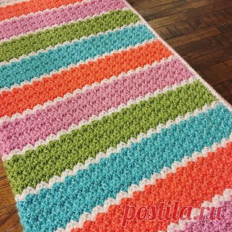 Pattern coming to the blog very soon 😍😍 #crochet #crochetlove #crochetblanket #daisycottagedesigns #crochetallday #crochetblogger