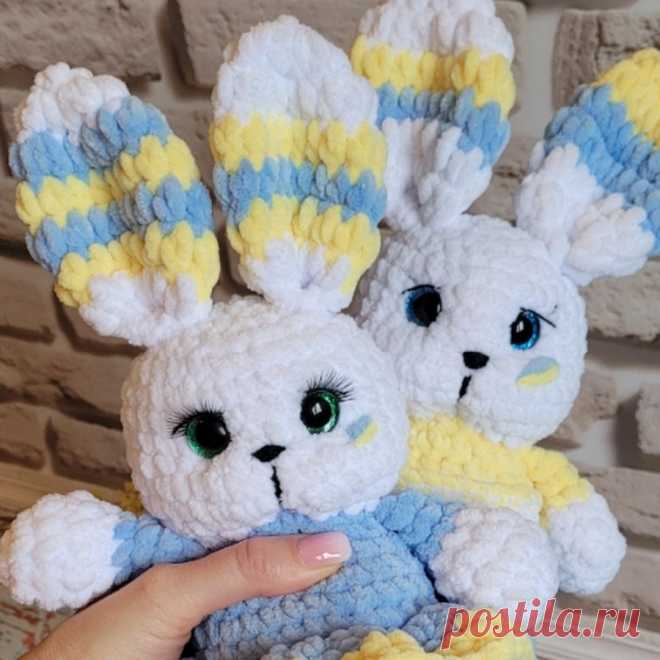 Всем привет!)🤗Я Ира!😉И я из Украины 🇺🇦 Люблю вязать и могу научить вас!))Смотрите мои видео с удовольствием!Я надеюсь,что буду вам полезна!)❤ Буду рада к сотрудничеству ,пишите,спрашивайте!)👍🌹