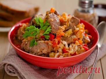 ​Мясное рагу с капустой