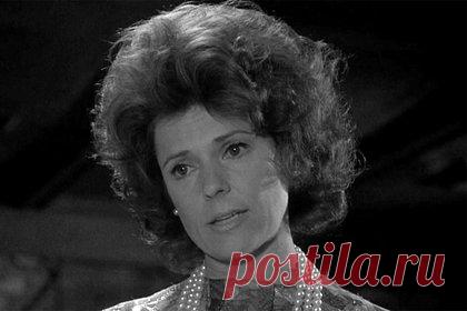 Умерла актриса «Ангелов Чарли» Джоан Хотчкис. Ушла из жизни американская актриса и писательница Джоан Хотчкис. Артистка скончалась в возрасте 95 лет. Причиной смерти стала сердечная недостаточность. Хотчкис известна по проектам «Ангелы Чарли», «ФБР», «Истории привидений», «Веселушка», «Тайная буря», «Странная парочка» и другим.