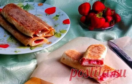 Накрываю стол (нагружаю рулетами из лаваша) за 15 минут. Исчезает всё!