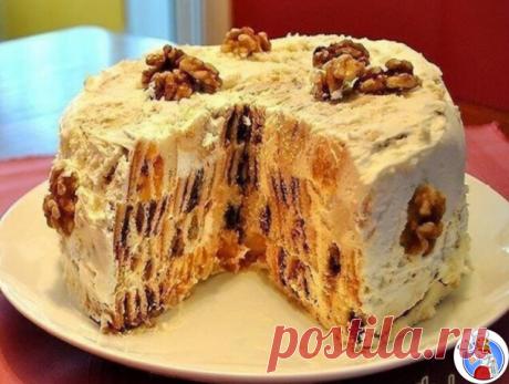 Торт "Трухлявый пень"
Ингредиенты:
- 2 яйца
- 1 стакан сахара
- 1 стакан любого варенья (лучше всего смородина, вишня)
- 1 стакан кефира или простокваши
- 2 ч.л. соды
- 1,5 - 2 стакана муки
Приготовление:
Яйца взбить с сахаром, добавить варенье, размешанную в кефире соду (когда смешиваешь кефир с содой, все начинает сильно пениться, поэтому надо смешивать в высокой чашке!;), муку. Все перемешать. Тесто негустое, свободно стекает с ложки!; Можно сделать 2 коржа, но я беру п...