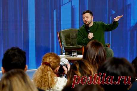 В Армении прокомментировали сообщения о визите Зеленского. Спикер парламента Армении Ален Симонян сообщил, что не имеет никакой информации о визите президента Украины Владимира Зеленского, заявив о надежде на позитивные изменения в отношениях Баку и Еревана и достижения мира, если таковой визит все таки состоится в обе страны.