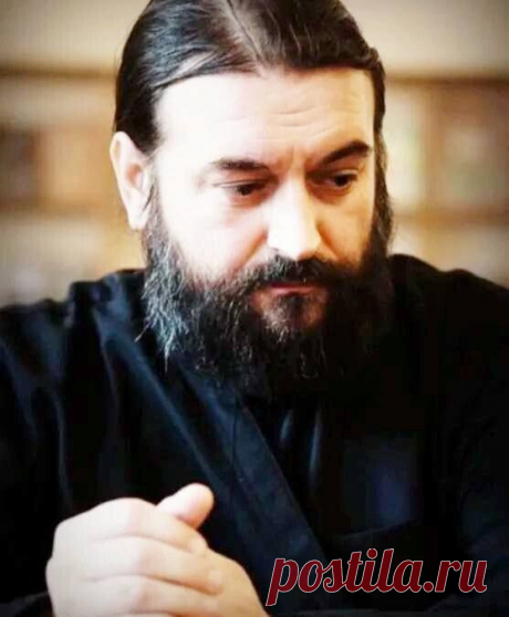 ​​ «He надо общаться с теми, с кем вам общаться тяжело. Если вы не совпадаете, не резонируете на волнах своих душевных настроений с тем или иным человеком, или с группой людей, не лезьте туда, где раздражаются от вас, и где вы раздражаетесь от кого-то. И не устраивайте экспериментов: пойду специально туда, где никого не люблю, и буду упражняться в терпении. Ничего не получится. Не лезьте туда, где вас не любят, и где вы не любите никого. Вот раздражаетесь вы на них, они - ...