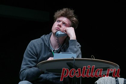 Звезду «Последнего богатыря» попытались оштрафовать за отказ сниматься в кино. Звезду фильма «Последний богатырь» Виктора Хориняка попытались оштрафовать на 5 миллионов рублей за отказ сниматься в комедии. Отмечается, что артист подписал контракт с создателями фильма «Любви не бывает» и должен был сыграть в картине главную роль, однако перед первым съемочным днем заявил о своем отказе от участия.