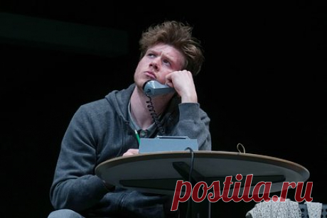 Звезду «Последнего богатыря» попытались оштрафовать за отказ сниматься в кино. Звезду фильма «Последний богатырь» Виктора Хориняка попытались оштрафовать на 5 миллионов рублей за отказ сниматься в комедии. Отмечается, что артист подписал контракт с создателями фильма «Любви не бывает» и должен был сыграть в картине главную роль, однако перед первым съемочным днем заявил о своем отказе от участия.