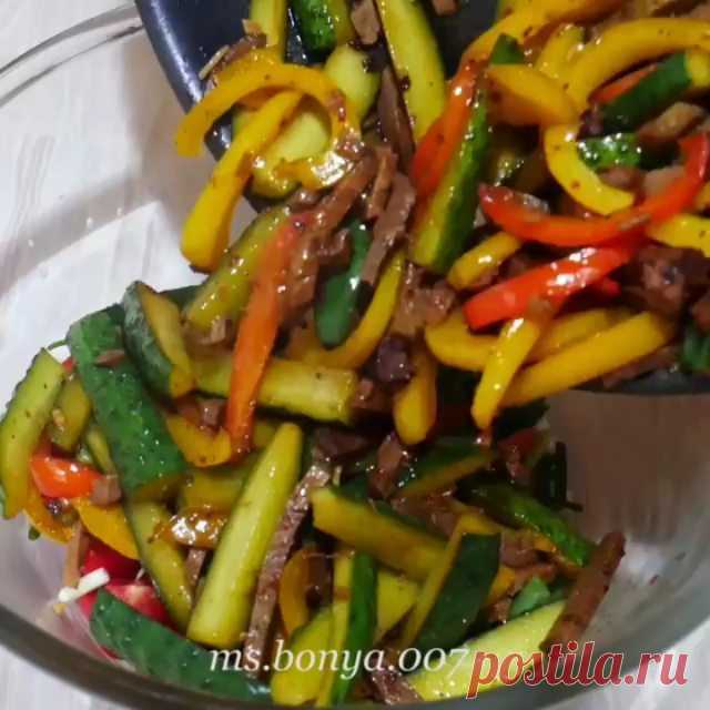 рецепты в Instagram: «Салат, который я попробовала недавно в гостях, нам всем безумно понравился. Выведала все секретики и делюсь с вами. Ингредиенты : -…»