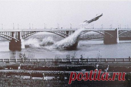 МИРОВОЕ ПОЛИТИЧЕСКОЕ ШОУ™
Ирина Попова(Лазарева)