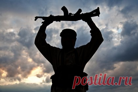 Представитель талибов по добродетели убил несовершеннолетнюю за отказ от свадьбы. В провинции Балх в Афганистане представитель «Талибана» (организация запрещена в РФ и считается террористической) по вопросам пропаганды добродетели и предотвращения порока мулла Ясин убил несовершеннолетнюю девочку после того, как она отказалась выйти за него замуж. Возраст подростка не раскрывается.