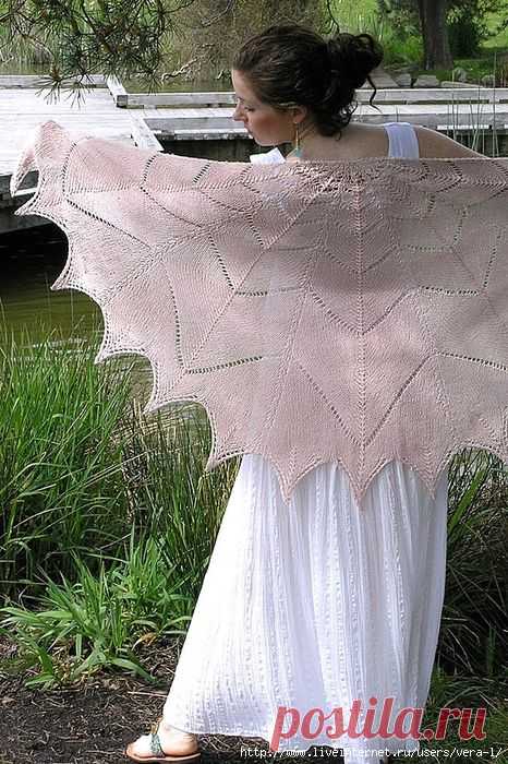 Camila Flower Petal Shawl