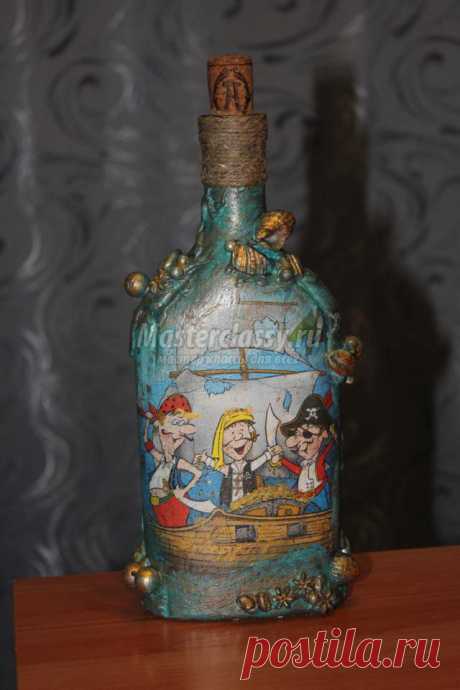 Декупаж бутылки с ромом. Пираты. Мастер класс с пошаговым фото