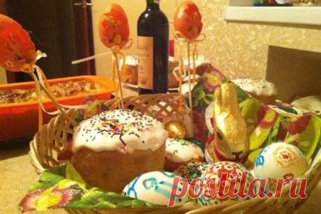 Лучшее тесто для куличей на Пасху . Учимся делать влажные мягкие куличи Если вы решили отказаться от покупных куличей и порадовать близких и гостей в праздник Светлой Пасхи ароматной сдобой собственного приготовления, в этой статье вы найдете простые рецептуры на любой вк…