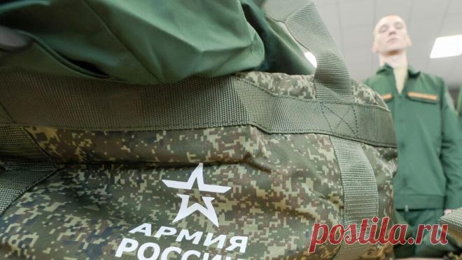 За несообщение в военкомат о переезде россиян будут штрафовать. Госдума во втором и третьем чтениях приняла закон, согласно которому уточняются штрафы за несообщение в военкомат о переезде на срок более трех месяцев. Об этом сообщило РИА Новости. Инициатива связана с принятым в конце октября законом о ...