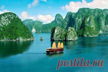Красивая лагуна