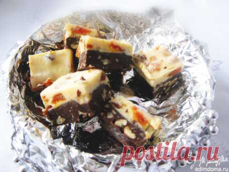 Конфеты с двумя видами шоколада, с орехами и сухофруктами. | Кулинарные рецепты от «Едим дома!»