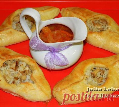 "Лодочки" с рисом и курицей