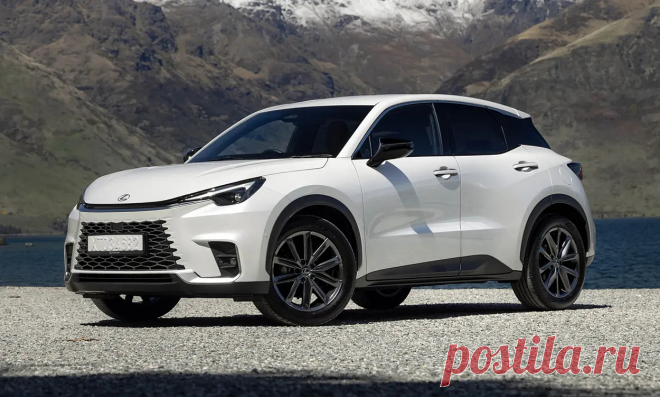 Компактный кроссовер Lexus LBX 2025 обновился