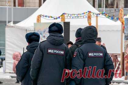 Следователя МВД задержали по подозрению в убийстве и расчленении друга. Следователь-стажер МВД подозревается в убийстве и расчленении друга из-за денежного долга. По предварительным данным, убийство произошло в начале марта, а 10 марта полицейские обнаружили человеческую ногу в мусорном контейнере в Подольске. Подозреваемый рассказал, что убил приятеля из-за долга в 150 тысяч рублей.