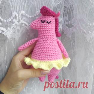 Поняшка амигуруми. Схемы и описания для вязания игрушек крючком! Бесплатный мастер-класс от Марии Ступаковой по вязанию поняшки крючком. Высота вязаной игрушки примерно 17 см. Для изготовления такой пони автор испол…
