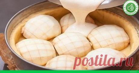 Яблочный пирог с яично-сметанной заливкой. Только представьте — на хрустящем песочном тесте половинки запеченных яблок в нежнейшей заливке, похожей на суфле… ммм, очень вкусно! - Adfave - Эдфейв